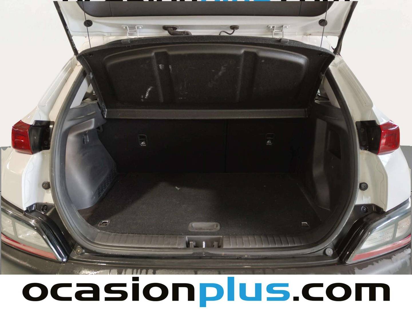 Foto Hyundai Kona Hyundai Kona 1.6 GDI HEV Maxx DCT (141 CV)