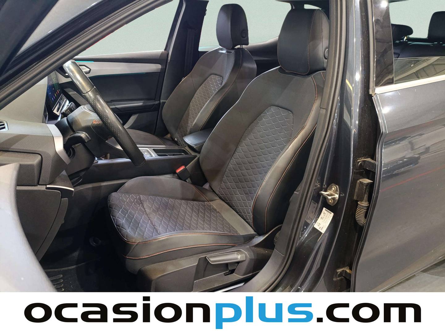 Foto asientos delanteros Seat León Seat León 1.5 TSI S&S FR Go L (150 CV)