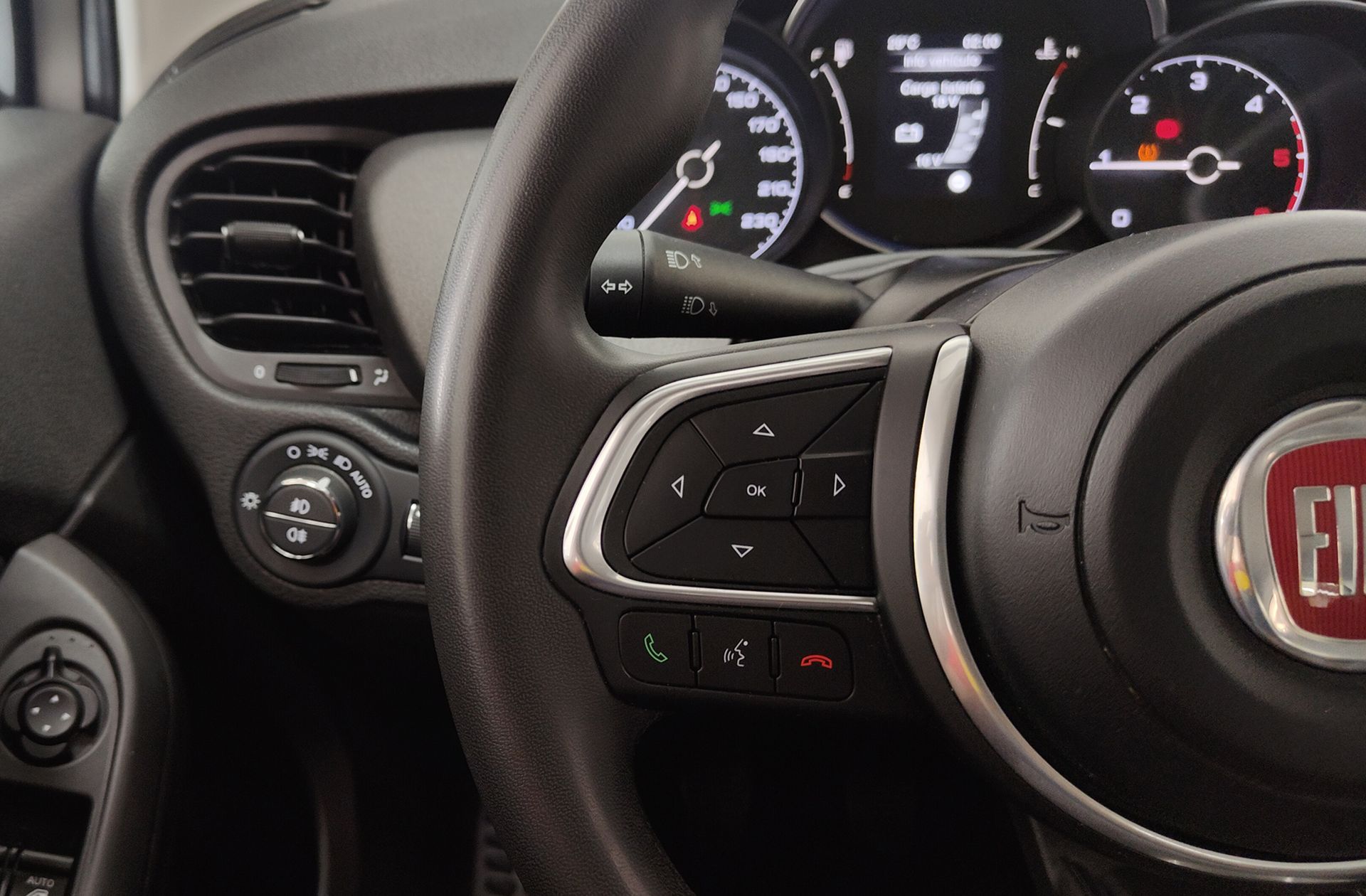 Fiat 500X 1.6 MultiJet Cross 4x2 - foto 25