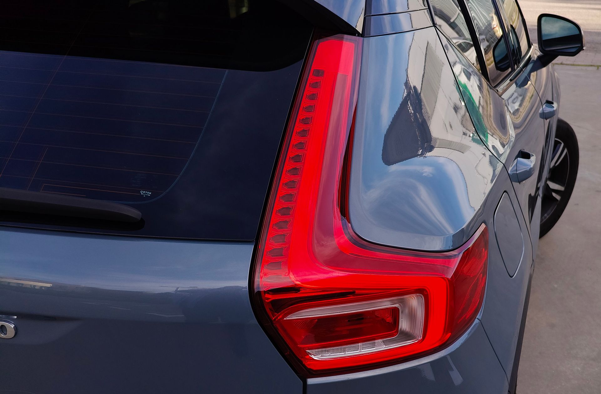 Volvo XC40 T3 R-Design - foto 21