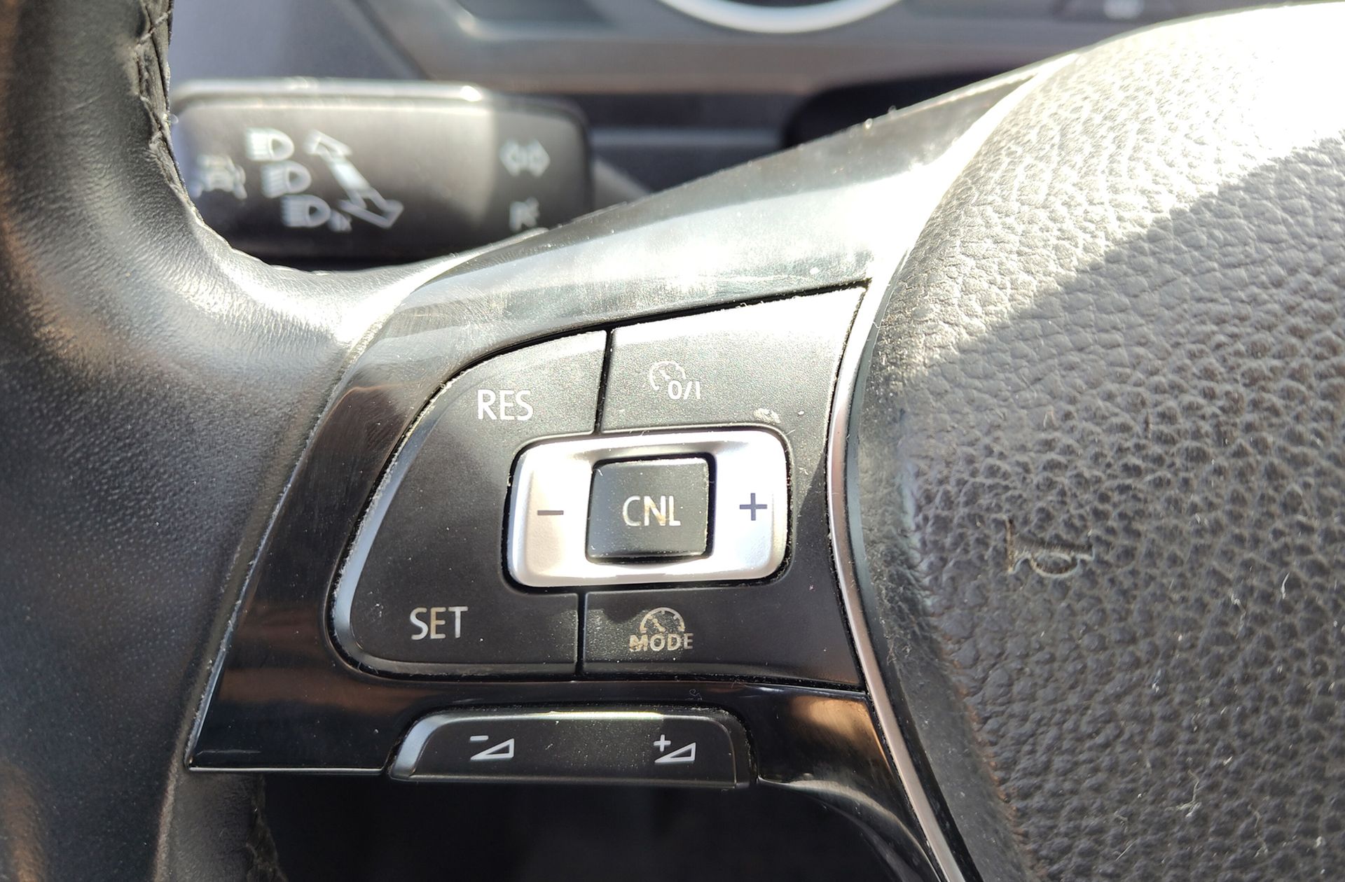 Volkswagen Tiguan Edition 1.4 TSI - foto 23
