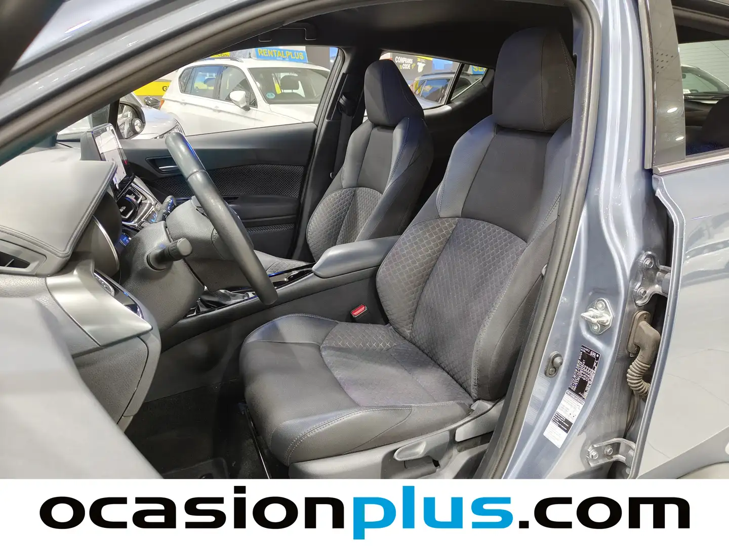 Foto Toyota C-HR Toyota C-HR 180H Advance (184 CV)