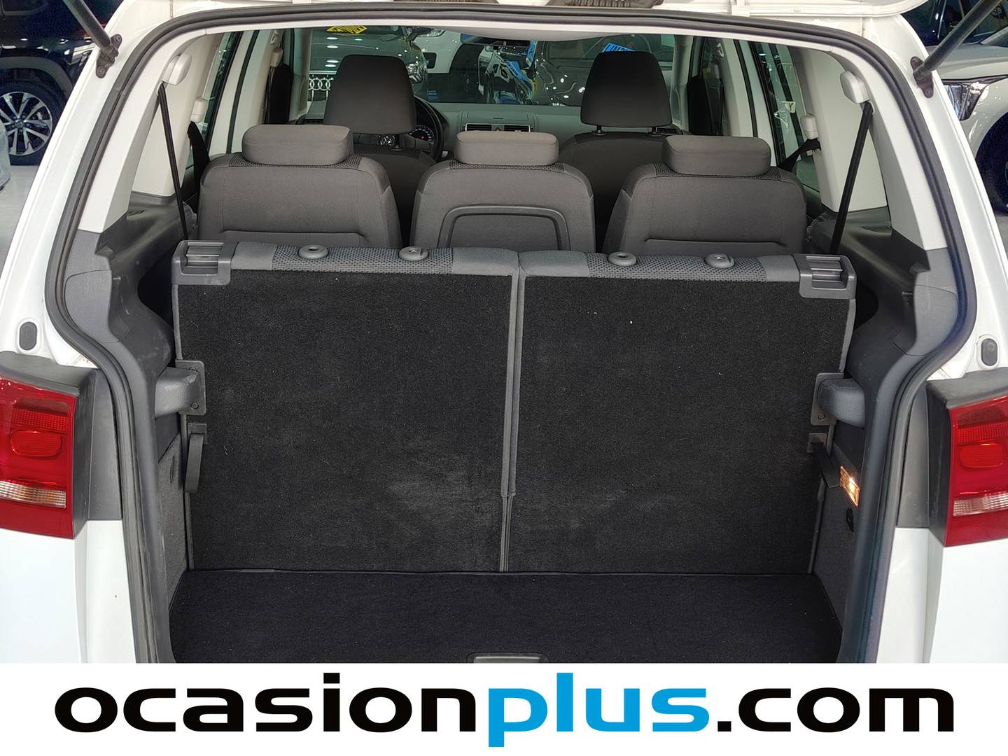 Foto Volkswagen Touran Volkswagen Touran Edition 1.6 TDI BMT (105 CV) DSG 7 Plazas