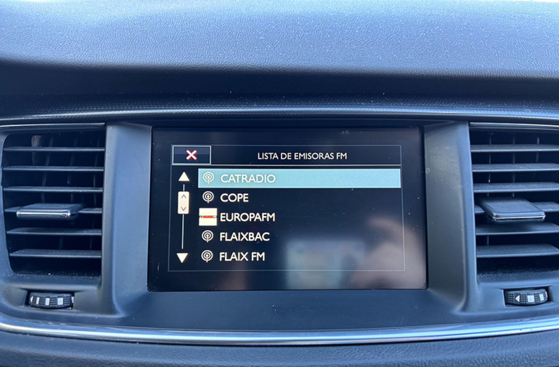 Peugeot 508 1.6 THP Allure EAT6 - foto 32