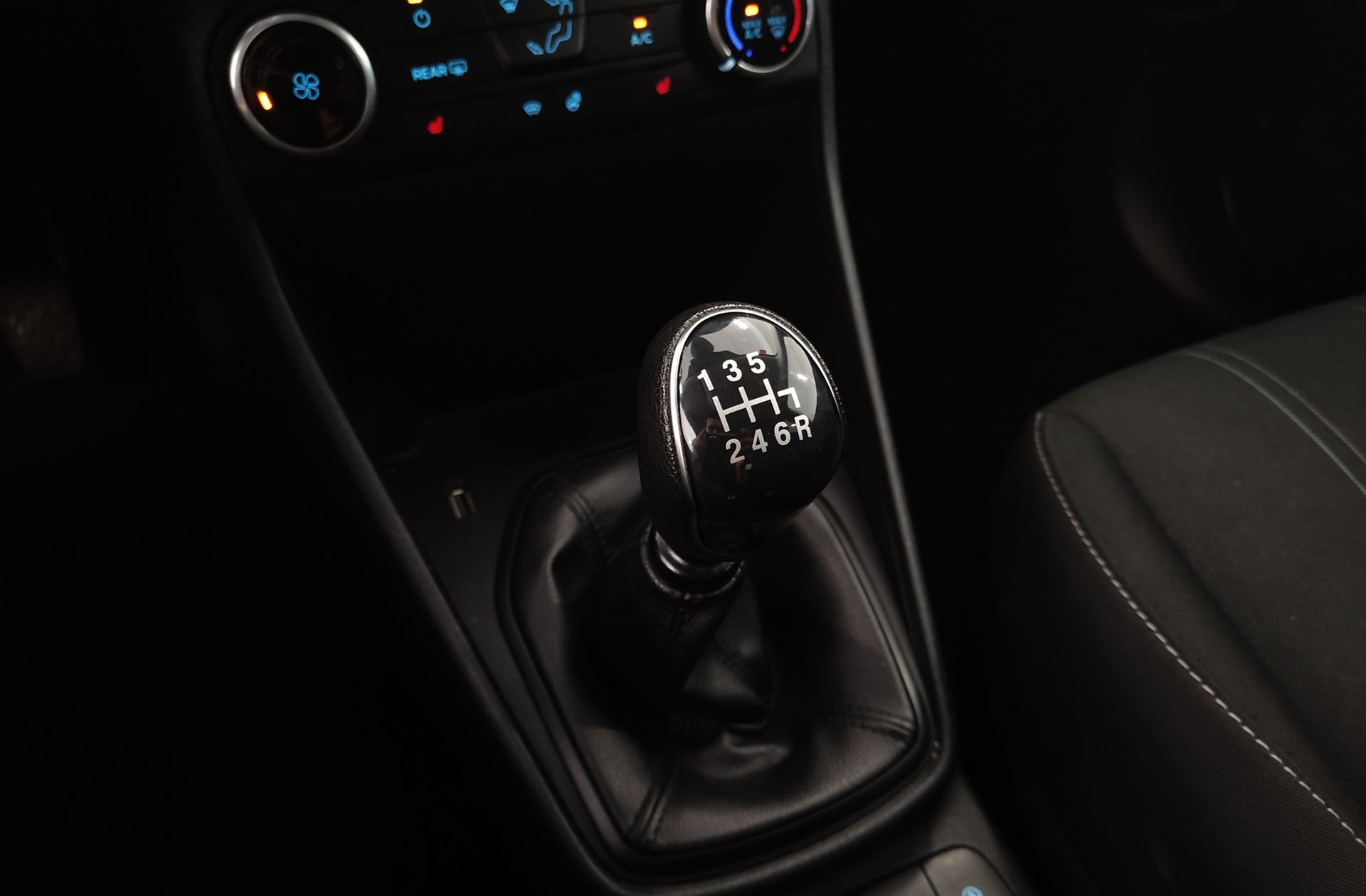 Ford Fiesta 1.0 EcoBoost Trend - foto 5