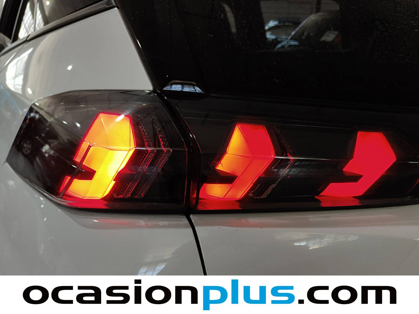 Foto Peugeot 2008 Peugeot 2008 PureTech 100 S&S Allure (100 CV)