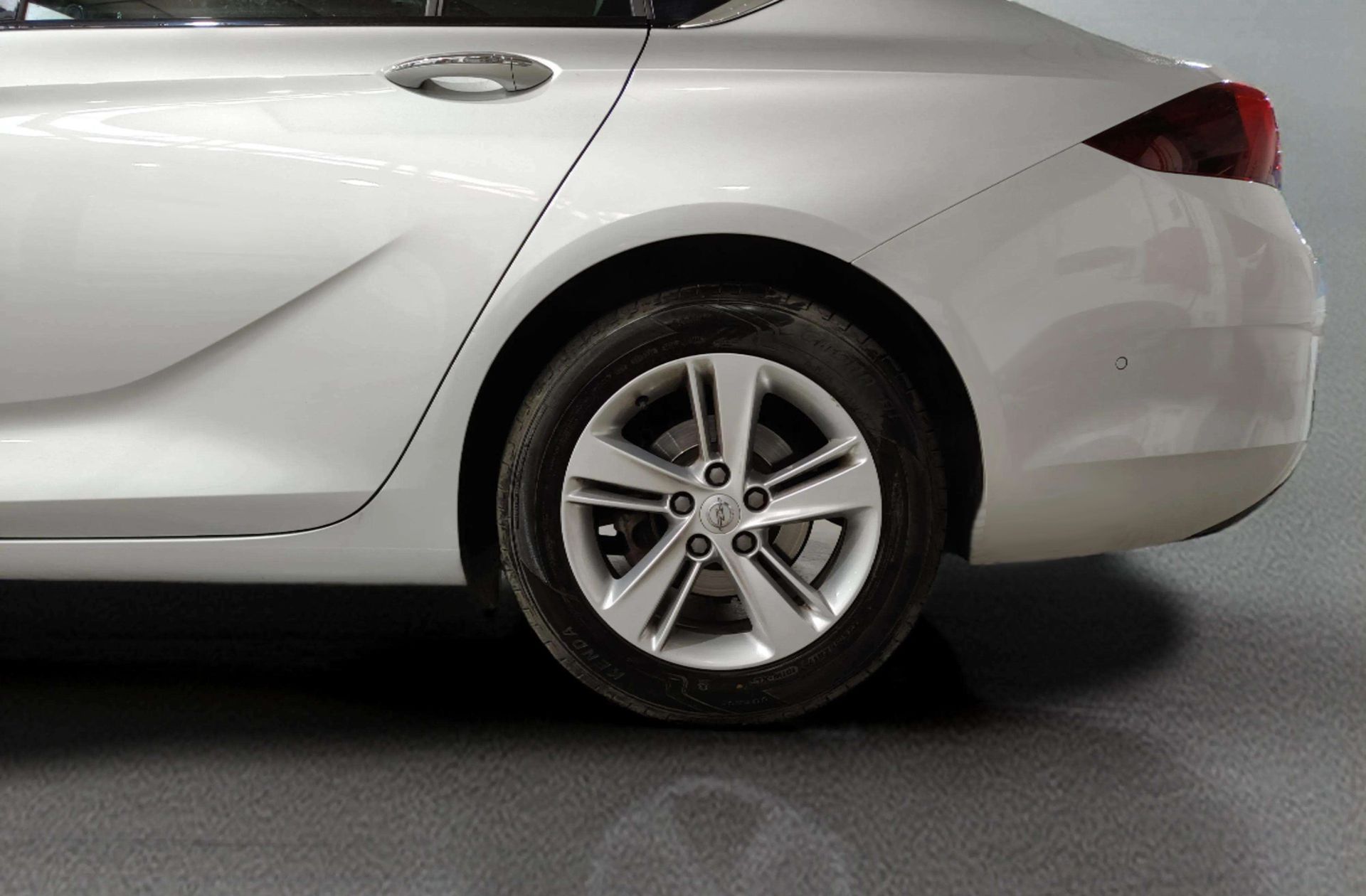 Opel Insignia GS 1.6 CDTi D Excellence - foto 35