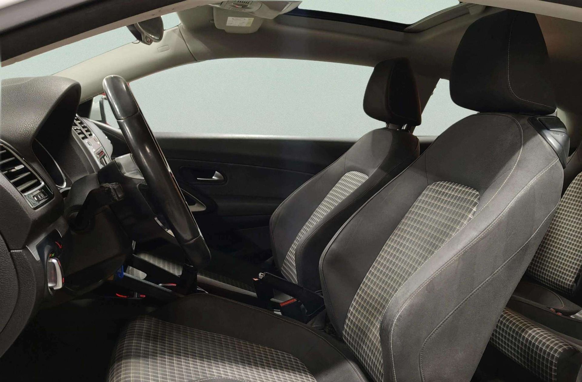 Volkswagen Scirocco R-Line 1.4 TSI BMT - foto 12