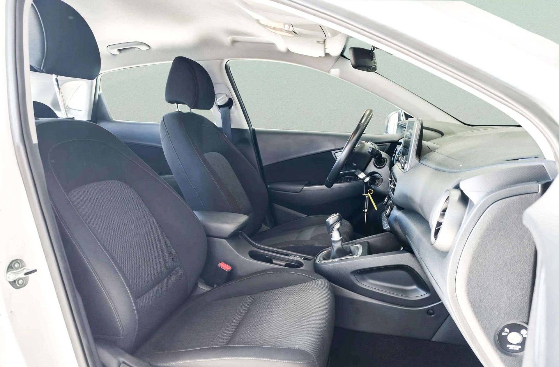 Hyundai Kona 1.0 T-GDi 48V Maxx 4x2 - foto 19