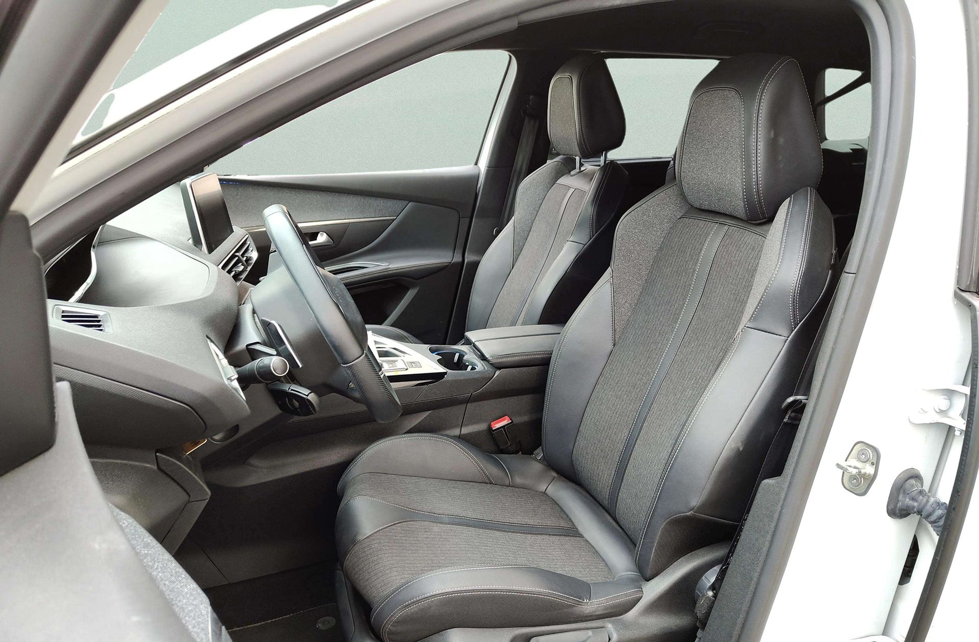 Peugeot 5008 PureTech 130 GT Line EAT8 7 plazas - foto 13