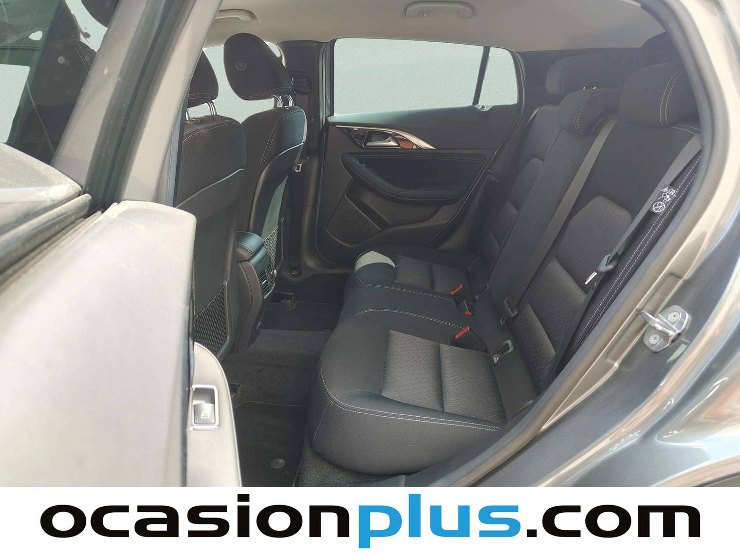 Foto asientos traseros Infiniti Q30 Infiniti Q30 1.6T Premium (122 CV)