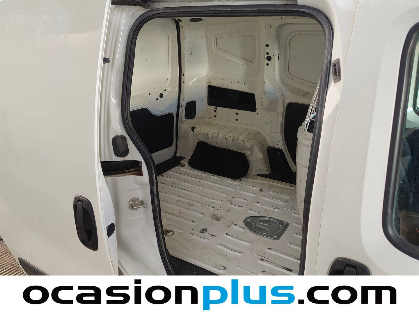 Fotos maletero Peugeot Bipper Peugeot Bipper Furgon 1.3 HDI (75 CV)
