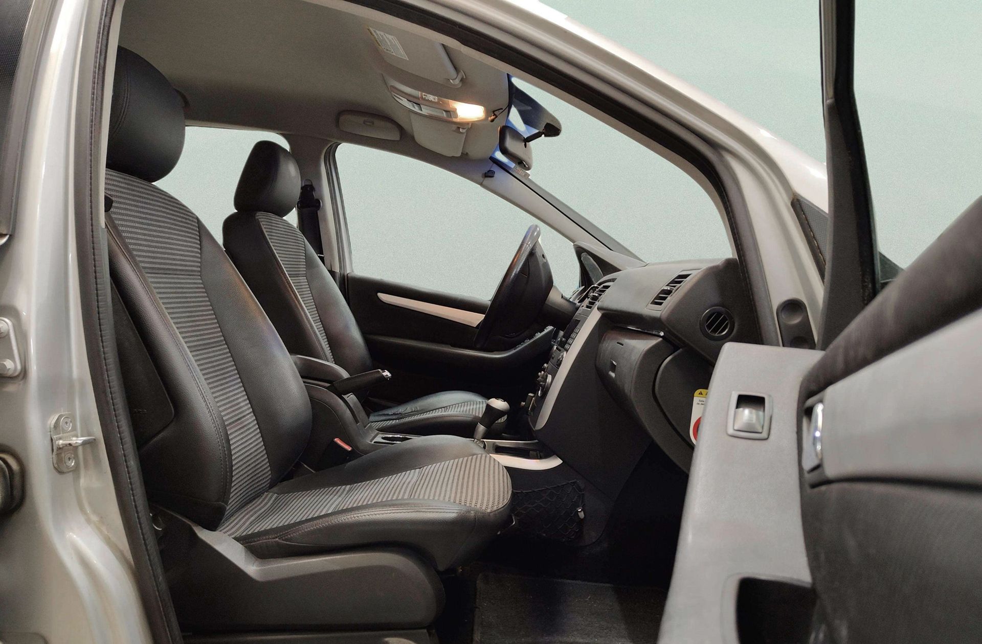 Mercedes-Benz Clase B B 200 CDI - foto 14