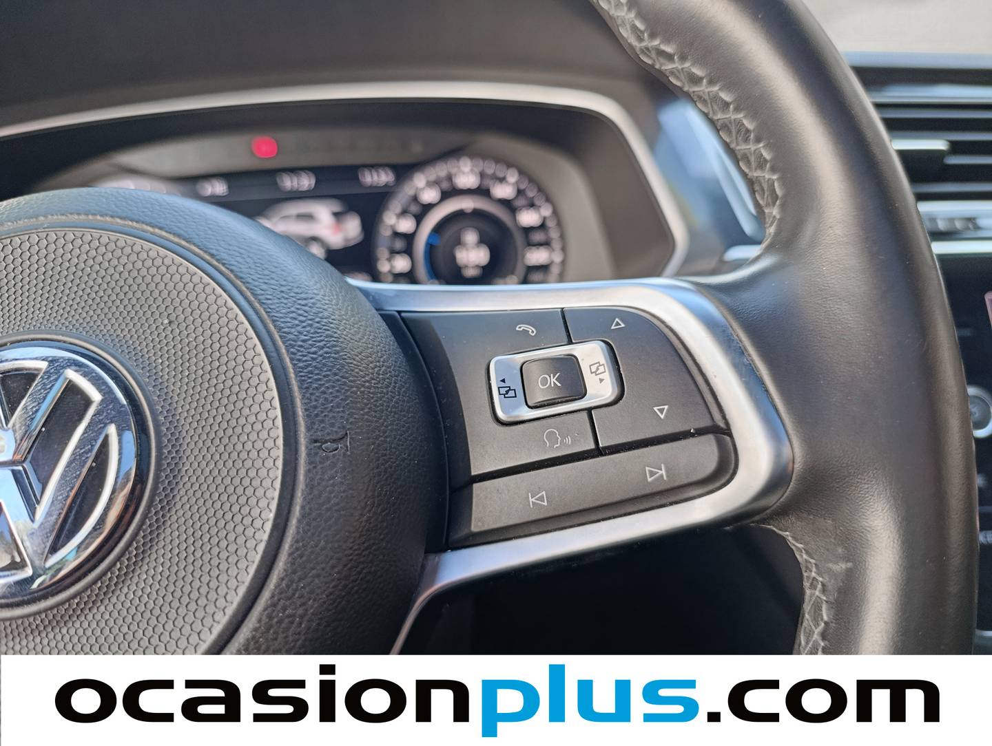 Volkswagen Tiguan Volkswagen Tiguan Sport 2.0 TDI (150 CV) DSG Pack R Line al mejor precio