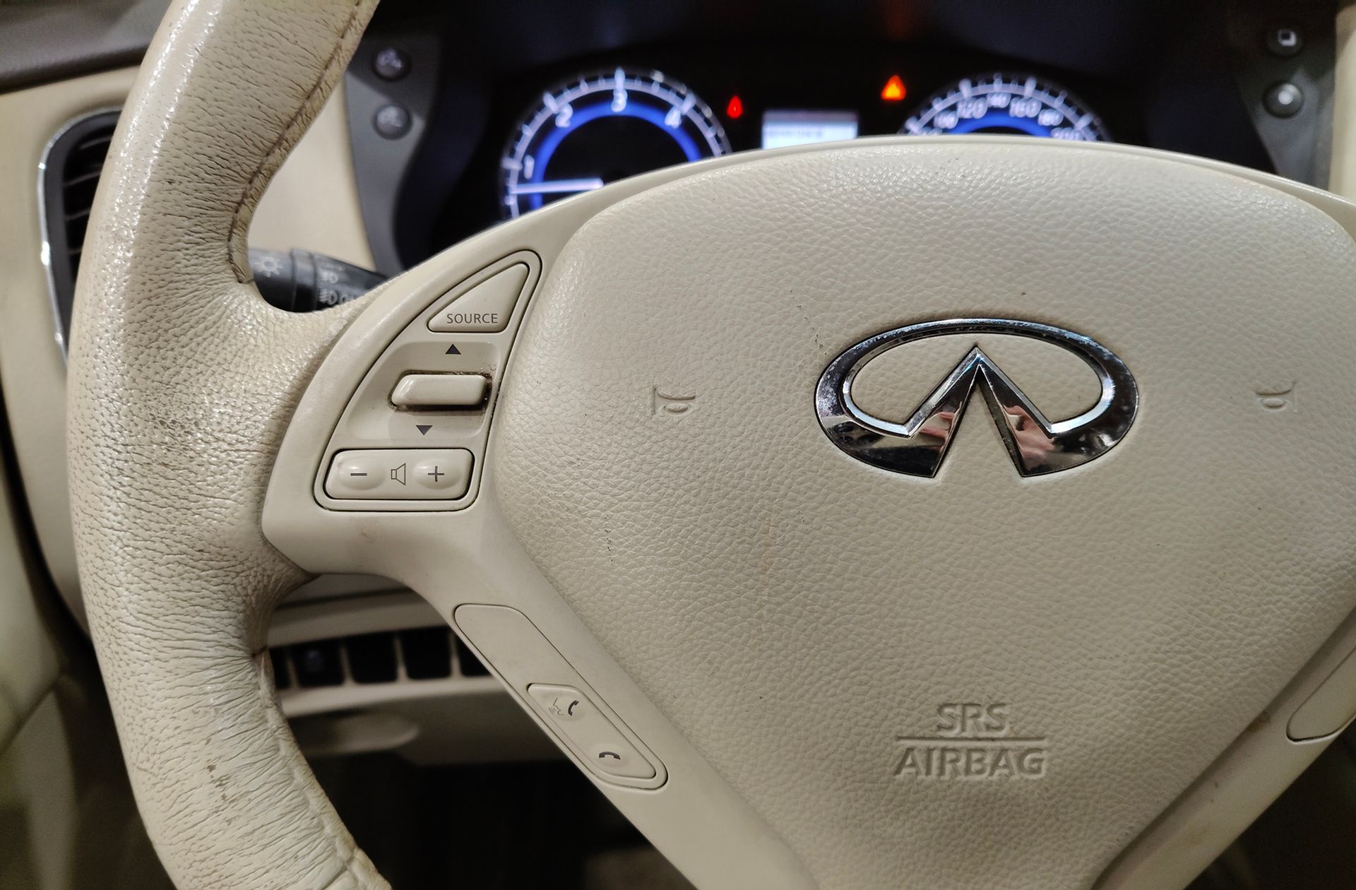 Infiniti EX 3.0 D V6 AWD - foto 22