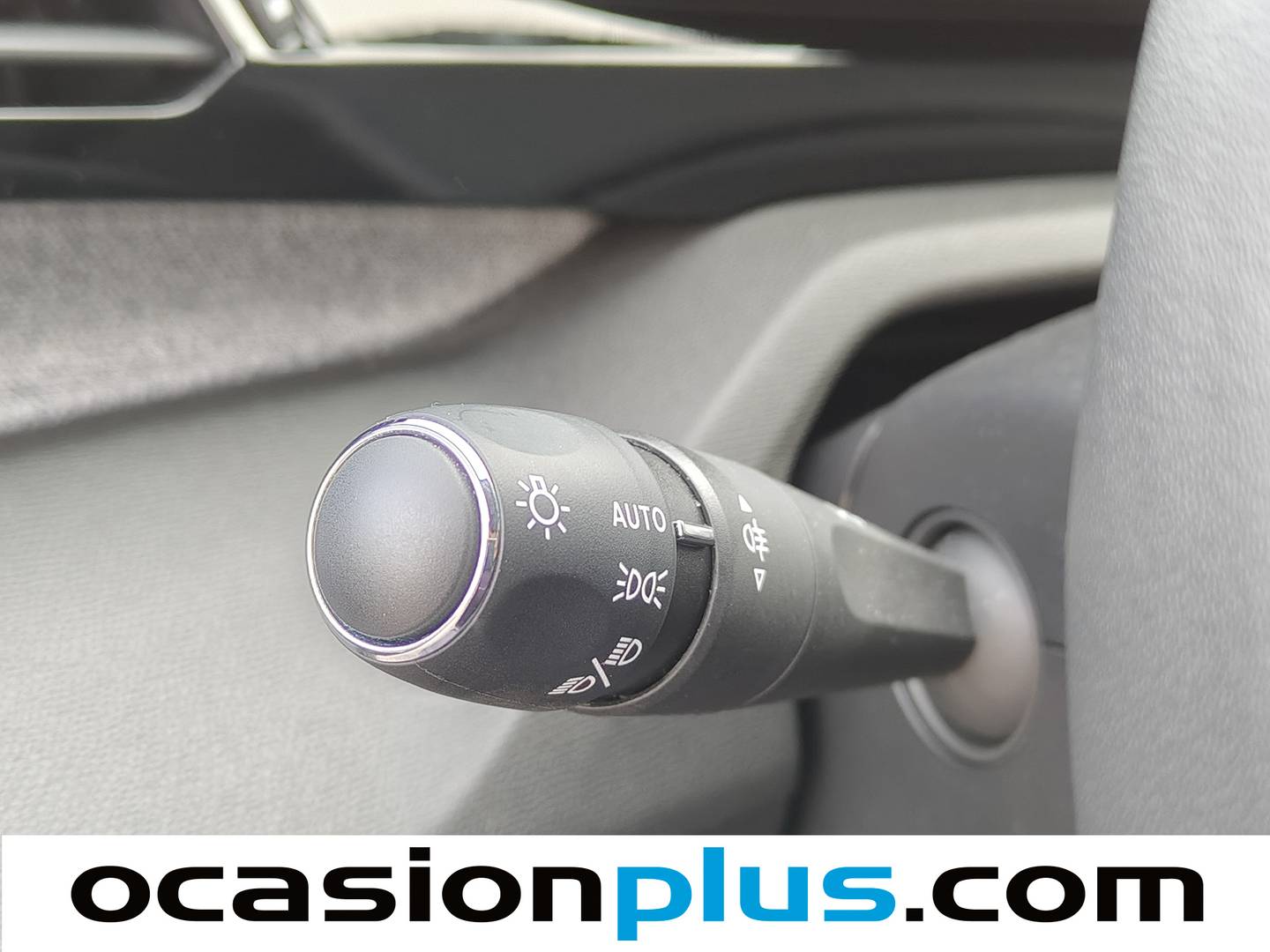 Foto Peugeot 308 Peugeot 308 Allure Hybrid eDCS6 (145 CV)