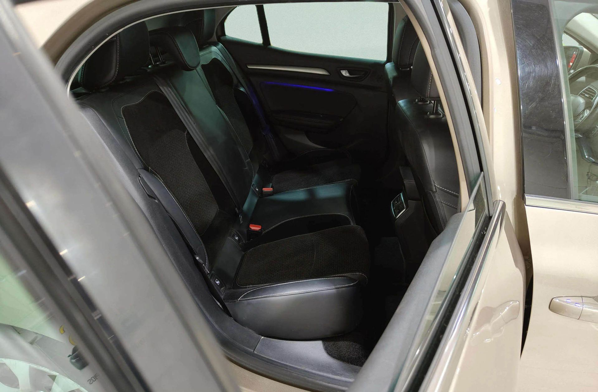 Renault Mégane Zen Energy TCe EDC - foto 18