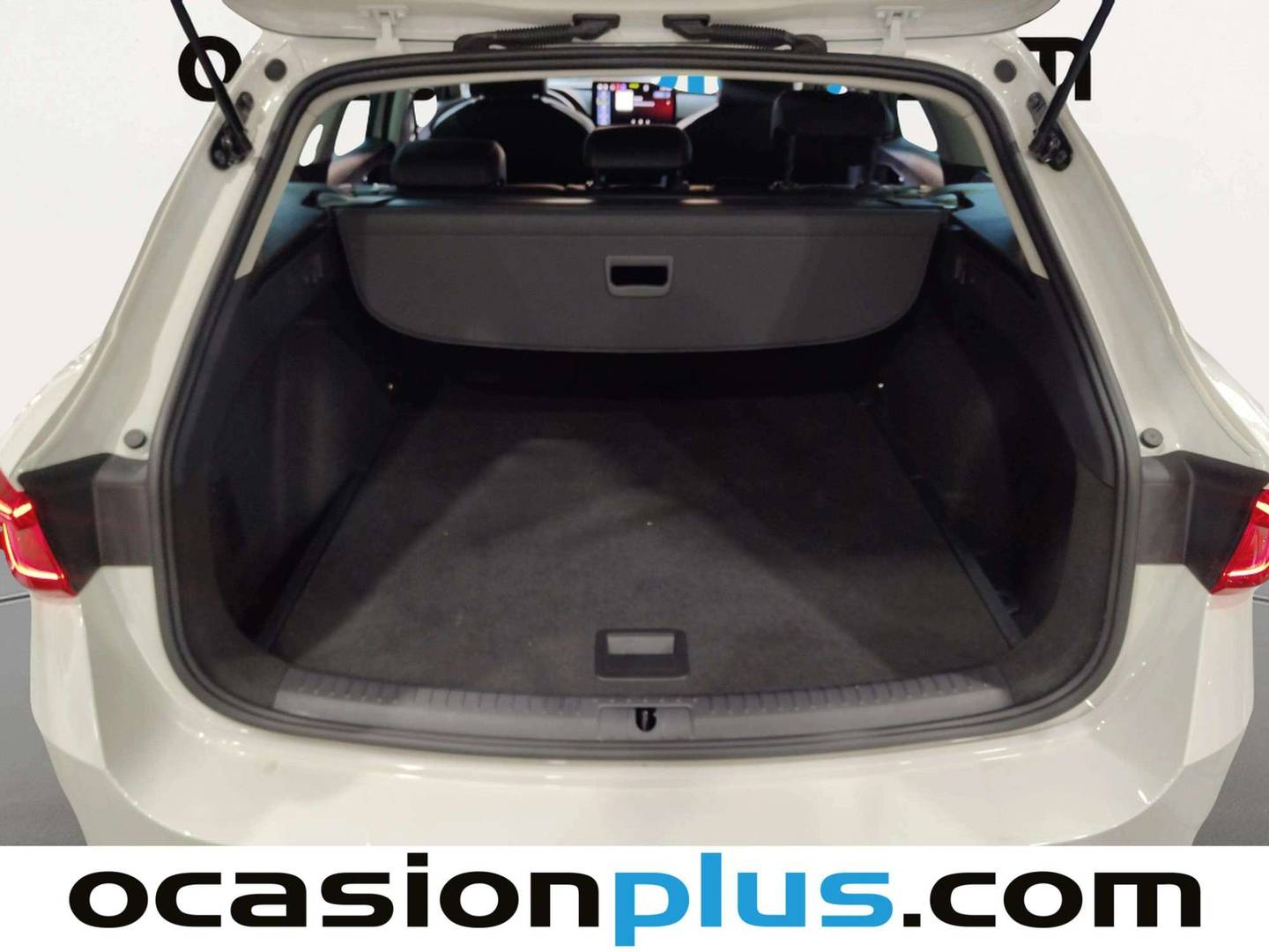 Fotos maletero Seat León Seat León ST 2.0 TDI S&S FR XS DSG (150 CV)