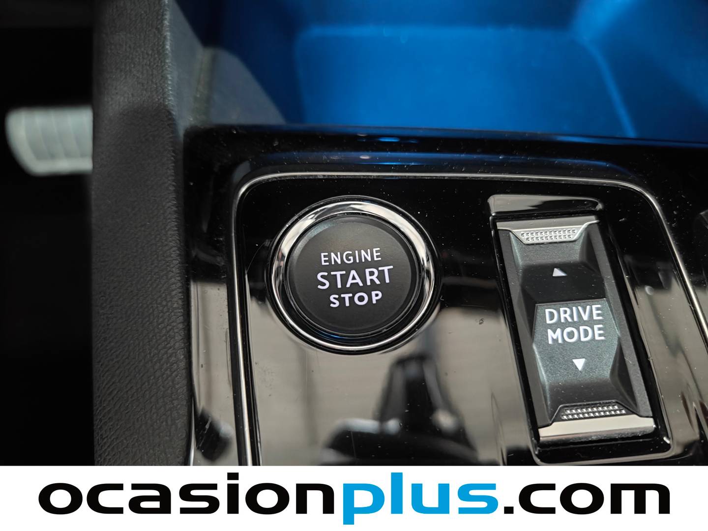 Foto Peugeot 3008 Hybrid Peugeot 3008 Hybrid 300 Allure Pack e-EAT8 (300 CV)