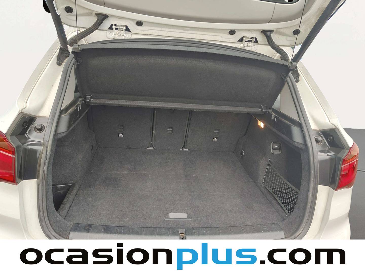 Fotos maletero BMW X1 BMW X1 sDrive18d Business (150 CV)