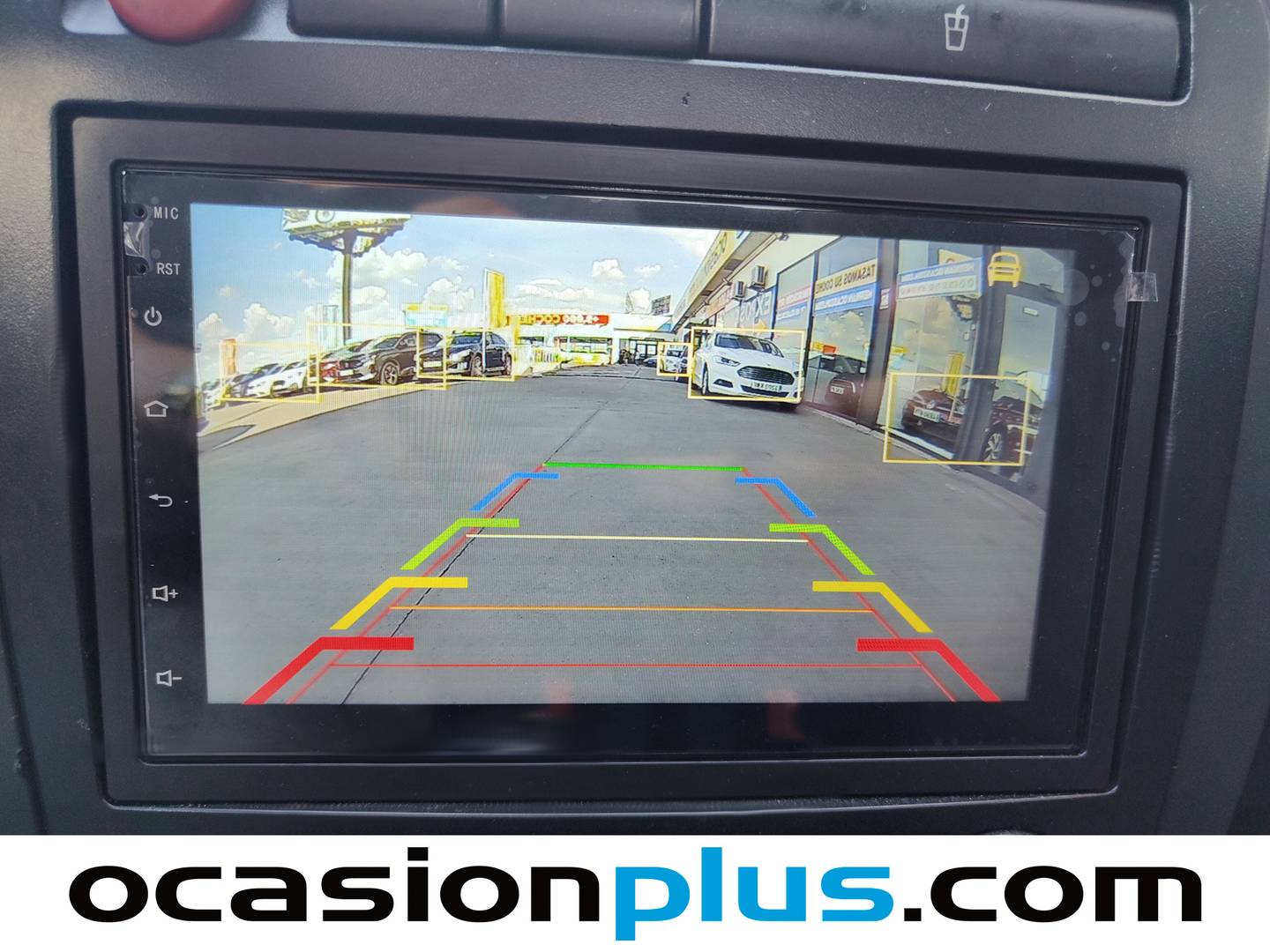 Equipamiento del Seat Ibiza Seat Ibiza 1.4i 16v Stylance (100 CV)