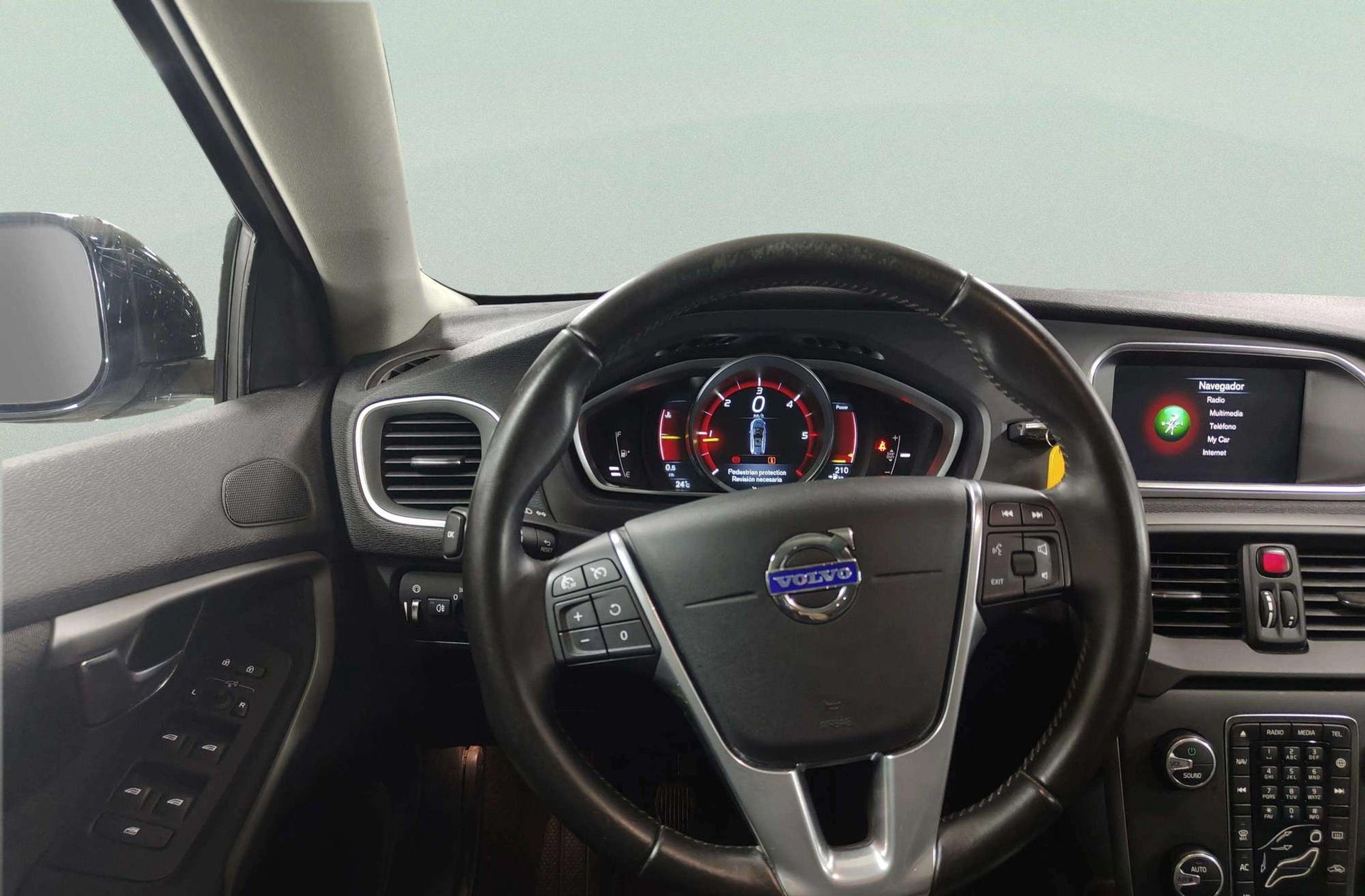Volvo V40 D2 Momentum - foto 19