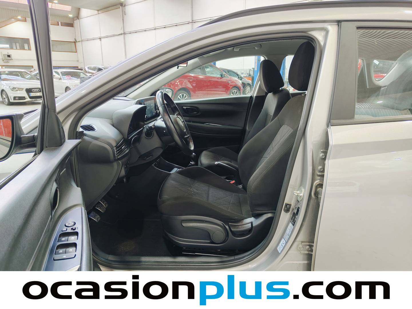 Foto asientos delanteros Hyundai Bayon Hyundai Bayon 1.2 MPI Maxx (84 CV)