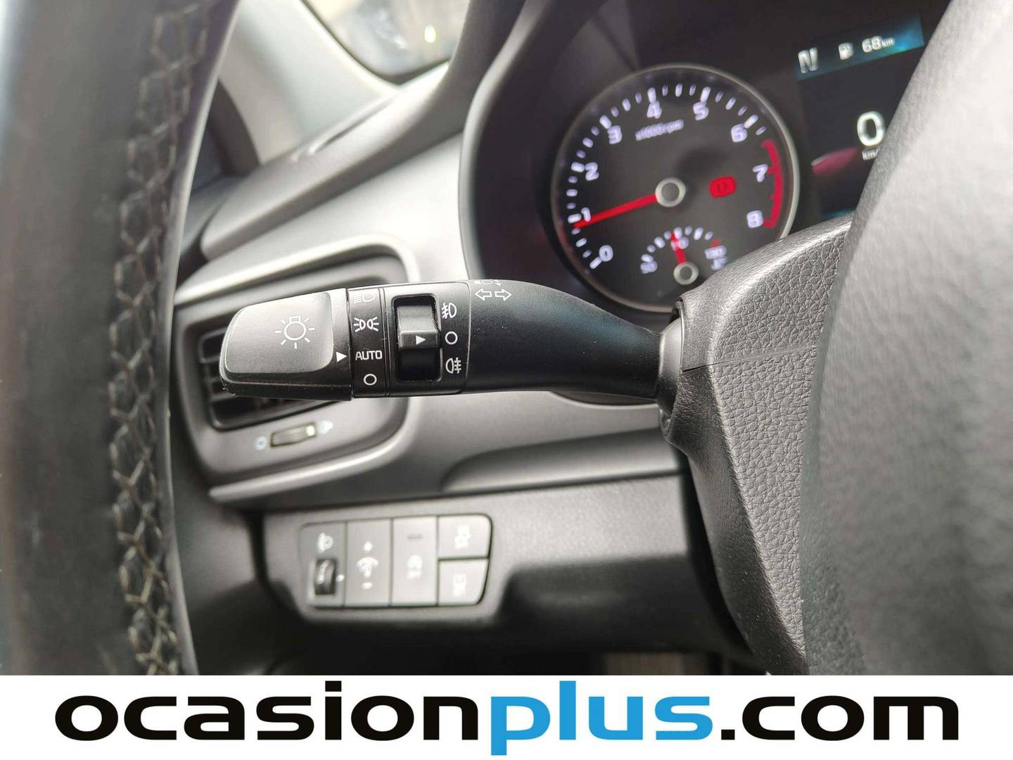 Equipamiento del KIA Stonic KIA Stonic 1.0 T-GDi MHEV Concept Plus (100 CV)