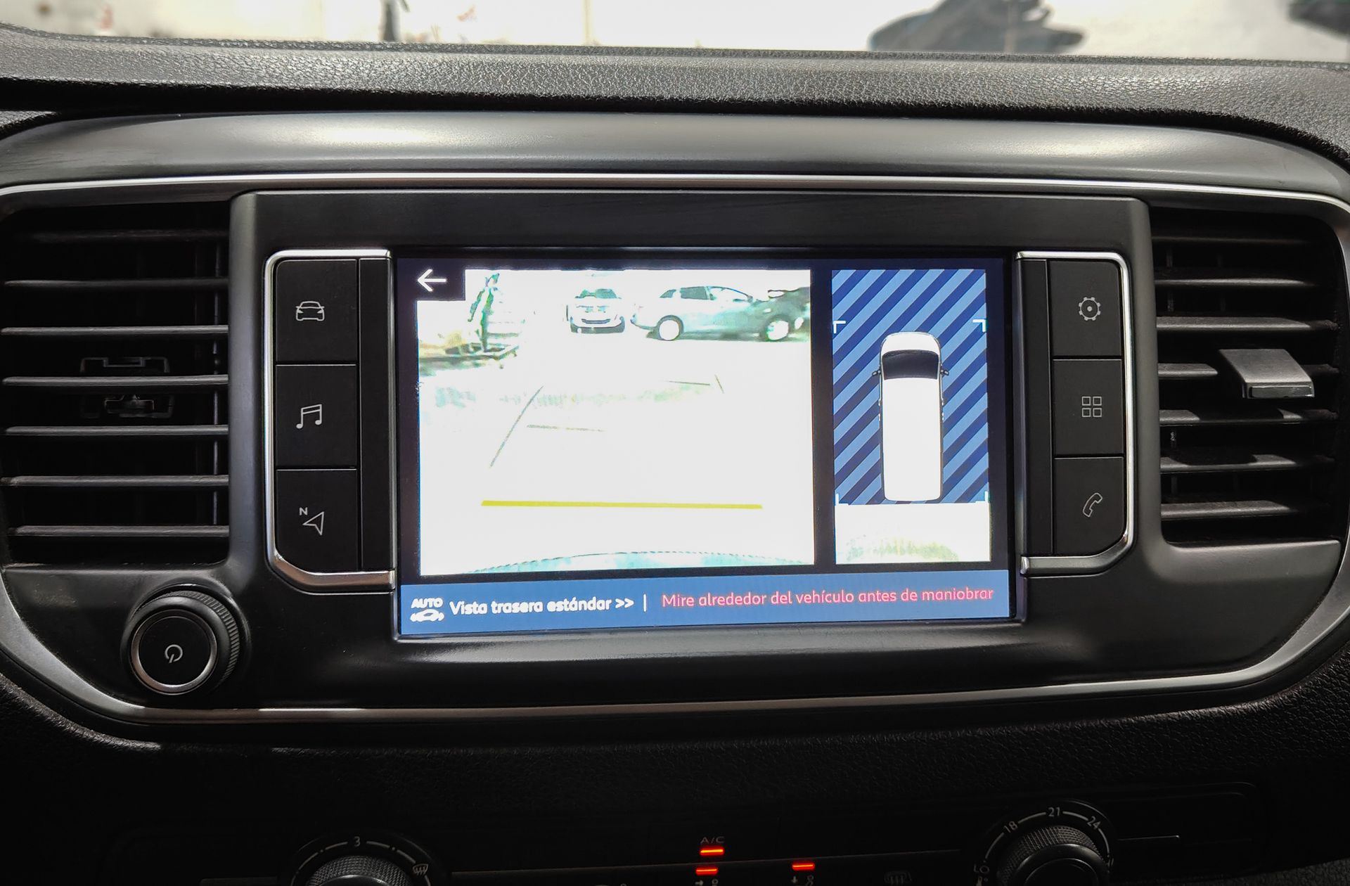 Fiat Scudo Furgon 1.5 BlueHDi L2 3 plazas - foto 8