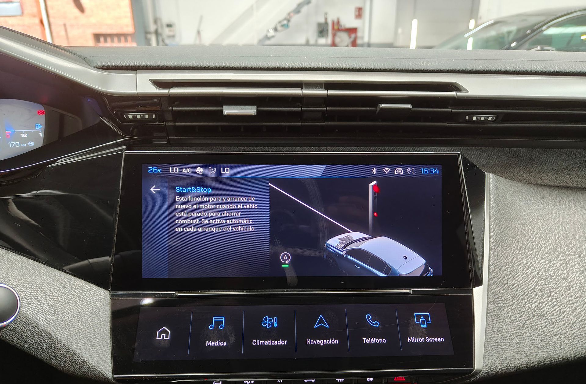 Peugeot 308 BlueHDi 130 Allure EAT8 - foto 15