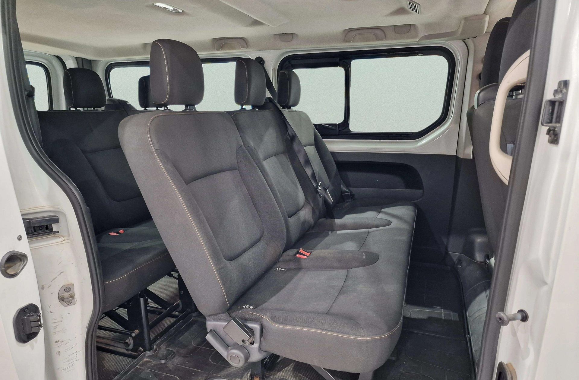 Renault Trafic Passenger dCi Energy - foto 13
