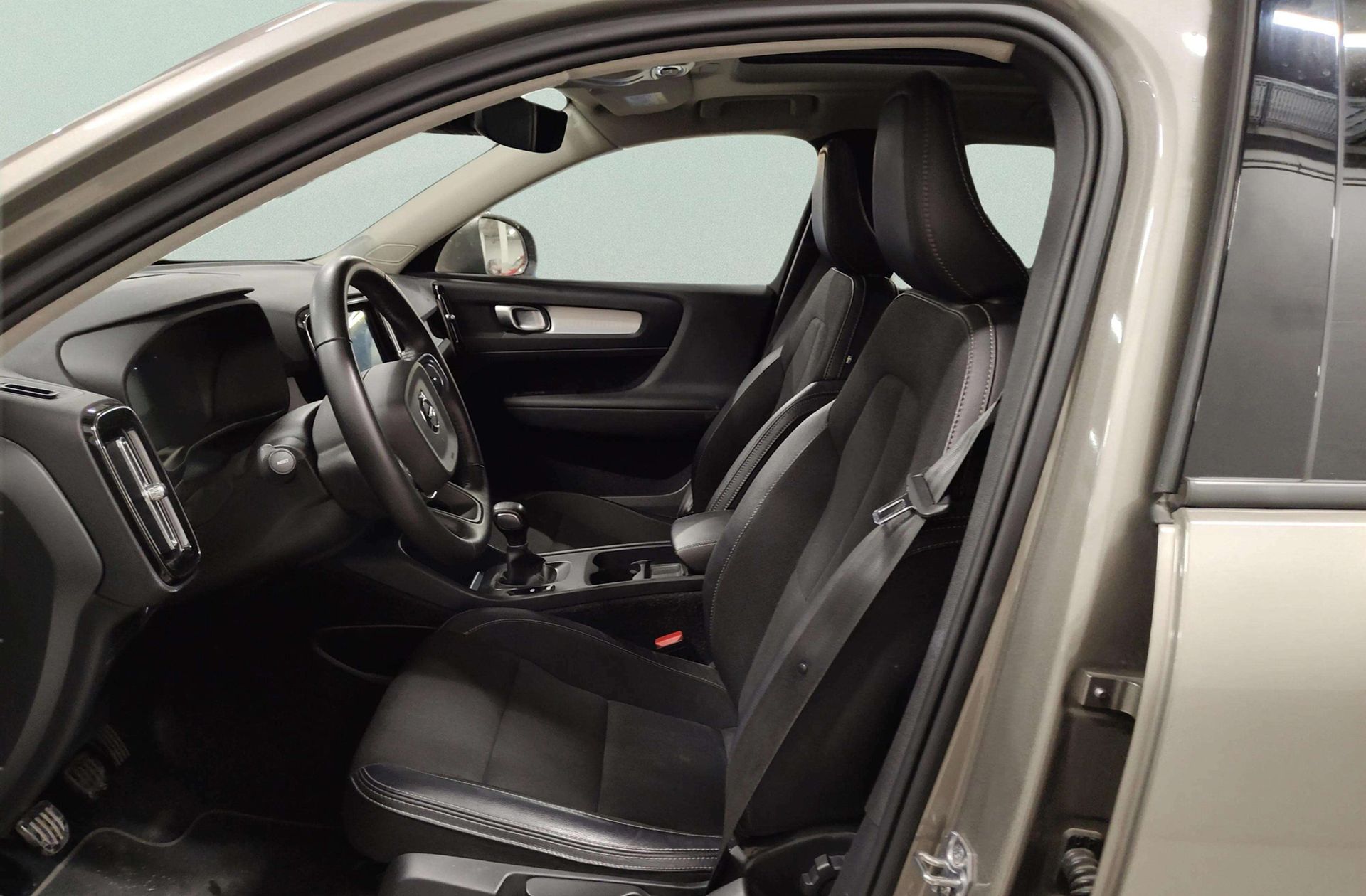 Volvo XC40 T3 Business Plus - foto 13