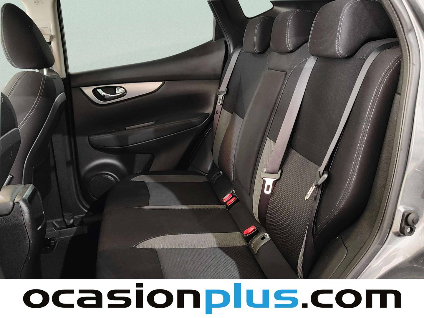 Foto asientos traseros Nissan QASHQAI Nissan Qashqai DIG-T 140 N-Connecta (140 CV)