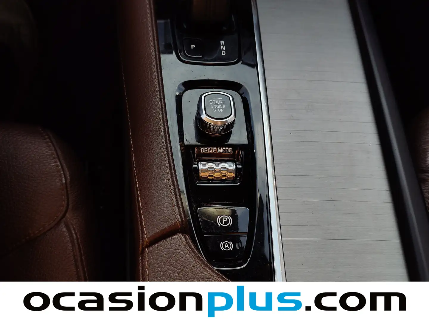 Foto Volvo XC90 Volvo XC90 B5 D Business Plus AWD Auto (235 CV)