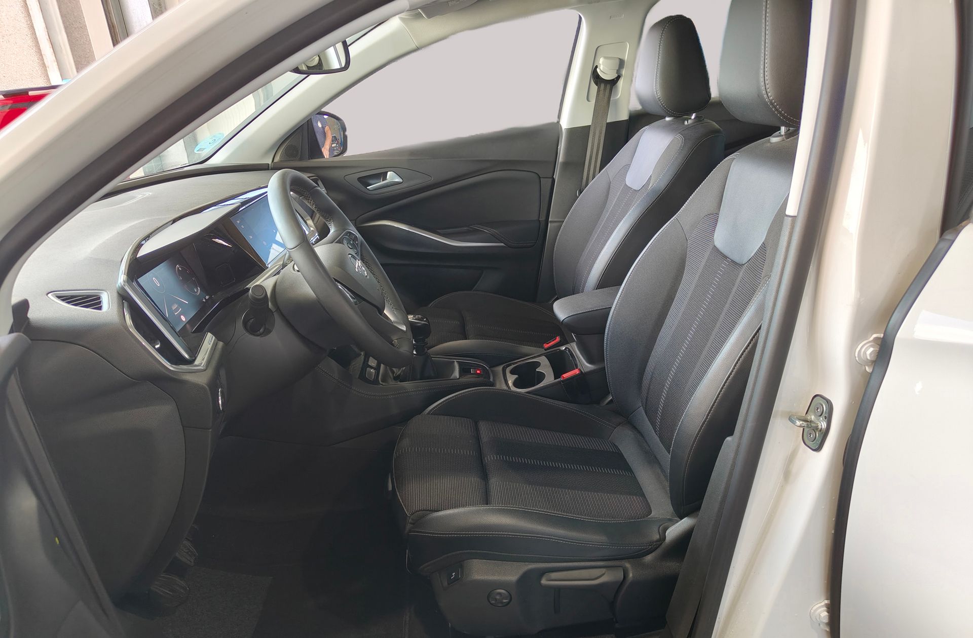 Opel Grandland 1.2 Turbo XHT GS - foto 13