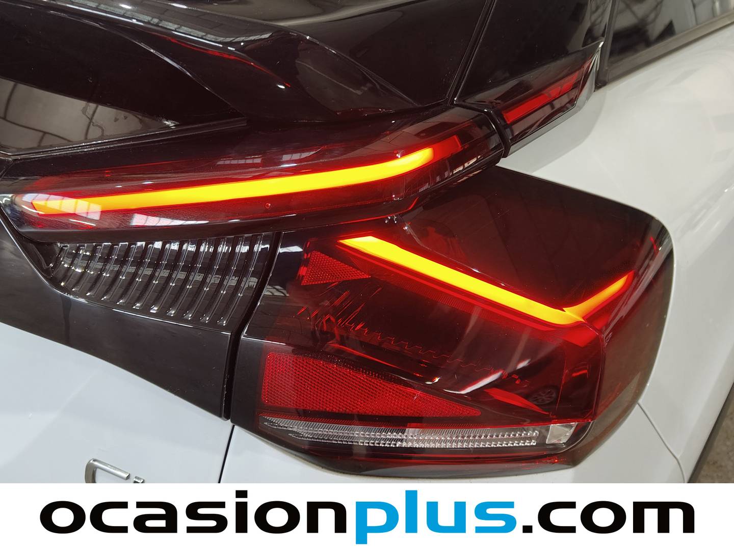 Foto Citroën C4 Citroen C4 PureTech 130 S&S Max EAT8  (131 CV)