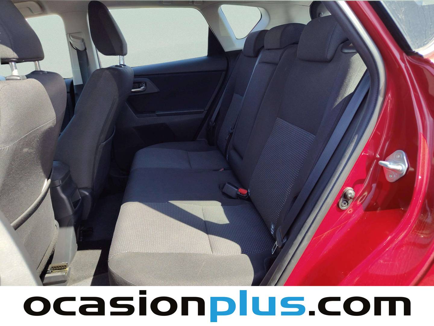 Foto asientos traseros Toyota Auris Toyota Auris 90D Feel! (90 CV)