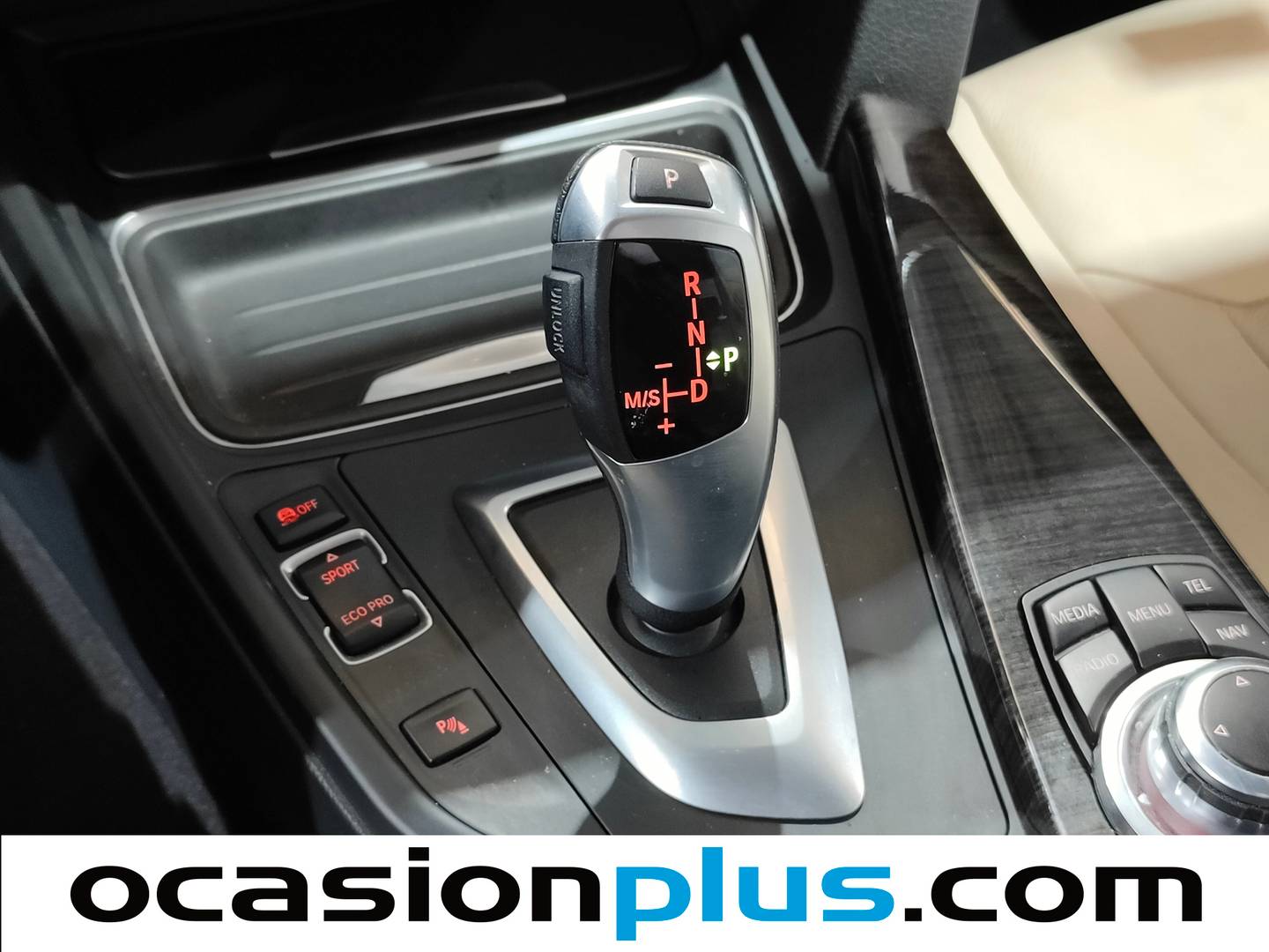 Foto BMW Serie 3 BMW Serie 3 318d  (143 CV)