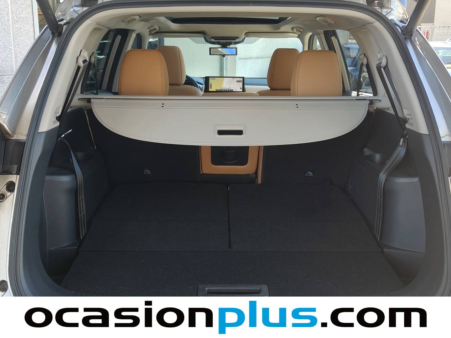 Foto Nissan X-TRAIL Nissan X-Trail 1.5 e-4ORCE Tekna+ 4x4 A/T (213 CV) siete plazas