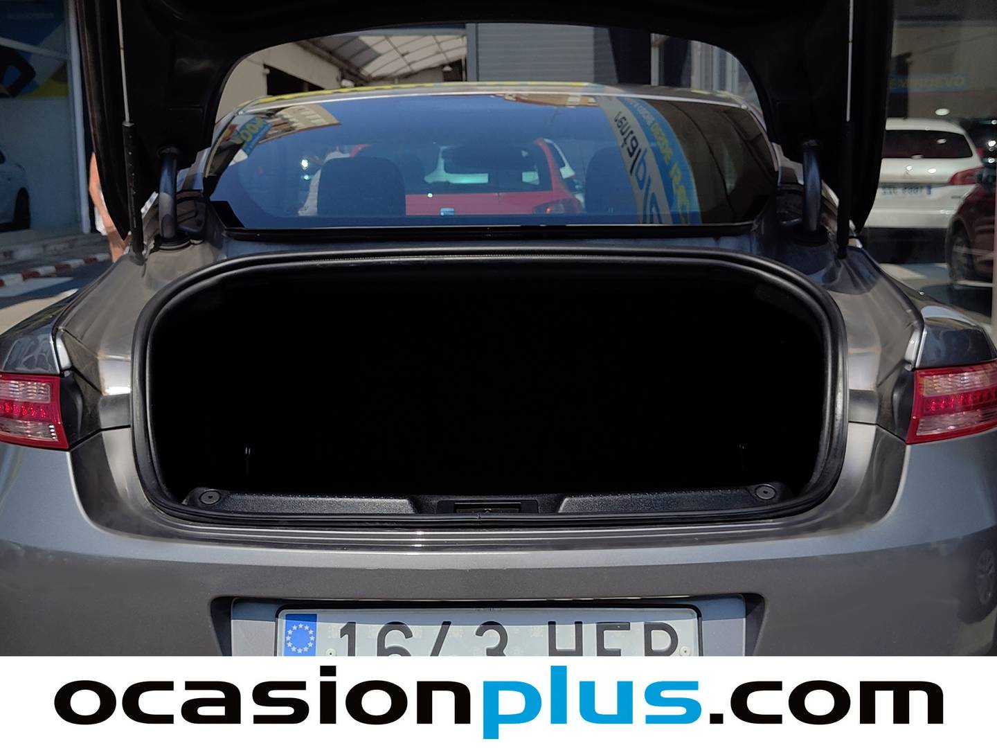 Fotos maletero Renault Laguna Renault Laguna Coupe Emotion Plus FAP eco2 dCi (150 CV)