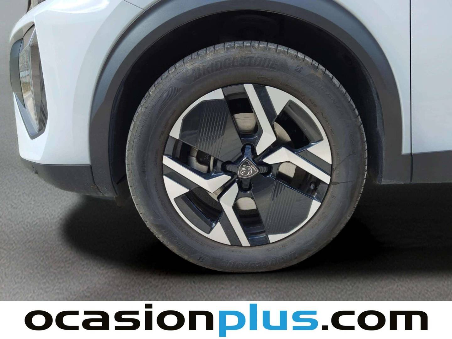 Peugeot 2008 Peugeot 2008 Allure Hybrid eDCS6 (145 CV) 2026