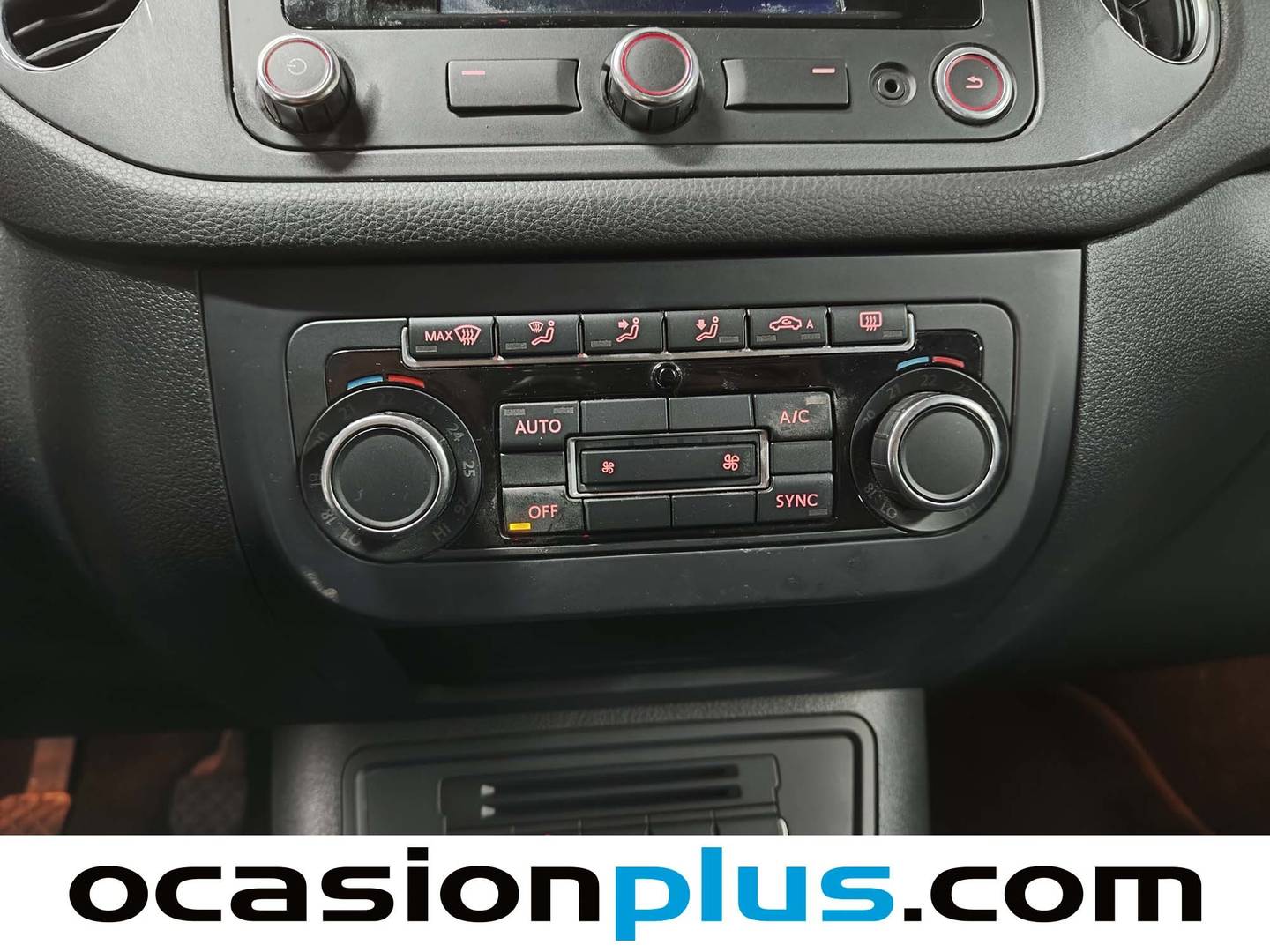 Foto Volkswagen Tiguan Volkswagen Tiguan T1 Sport 2.0 TDI BMT 4x2 (140 CV)