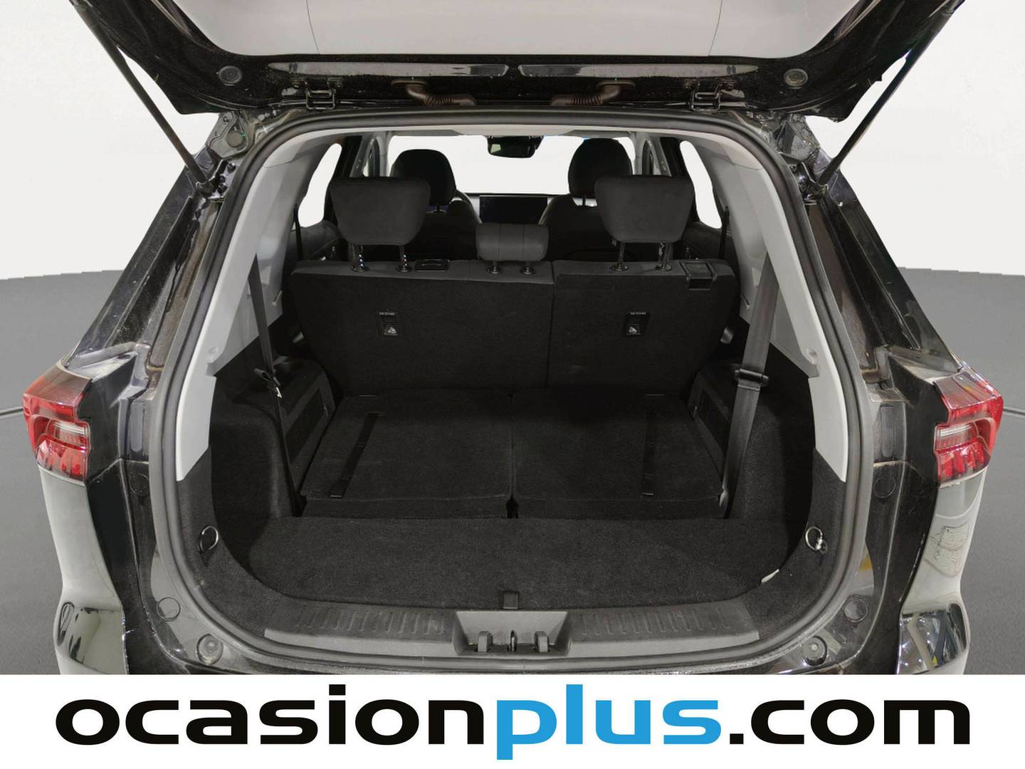 Fotos maletero EBRO S800 EBRO S800 1.6 TGDI Premium DCT (147 CV) 7 Plazas