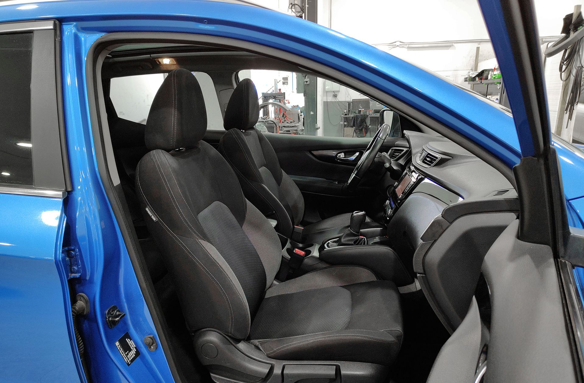 Nissan Qashqai DIG-T 160 N-Connecta 4x2 DCT - foto 19