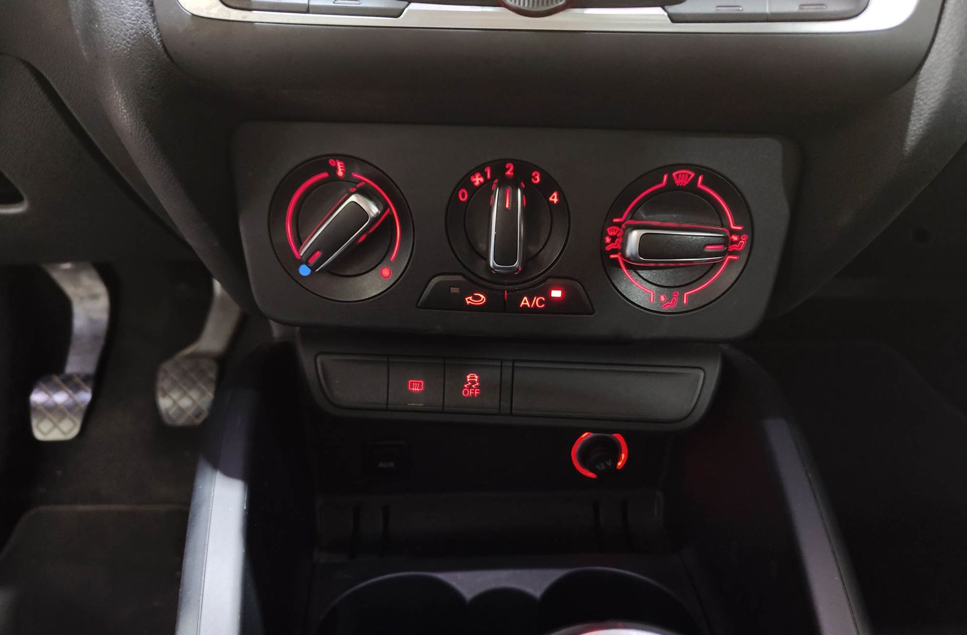 Audi A1 Sportback Attraction 1.6 TDI - foto 26
