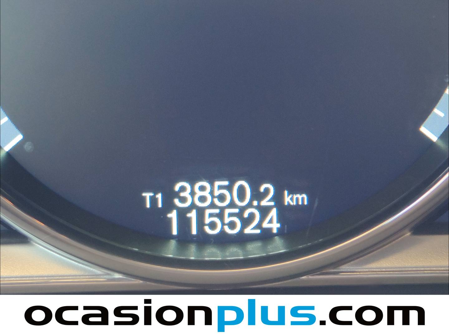 Volvo XC60 VOLVO XC60 2.0 T5 R-Design Momentum Auto (245 CV) seminuevo