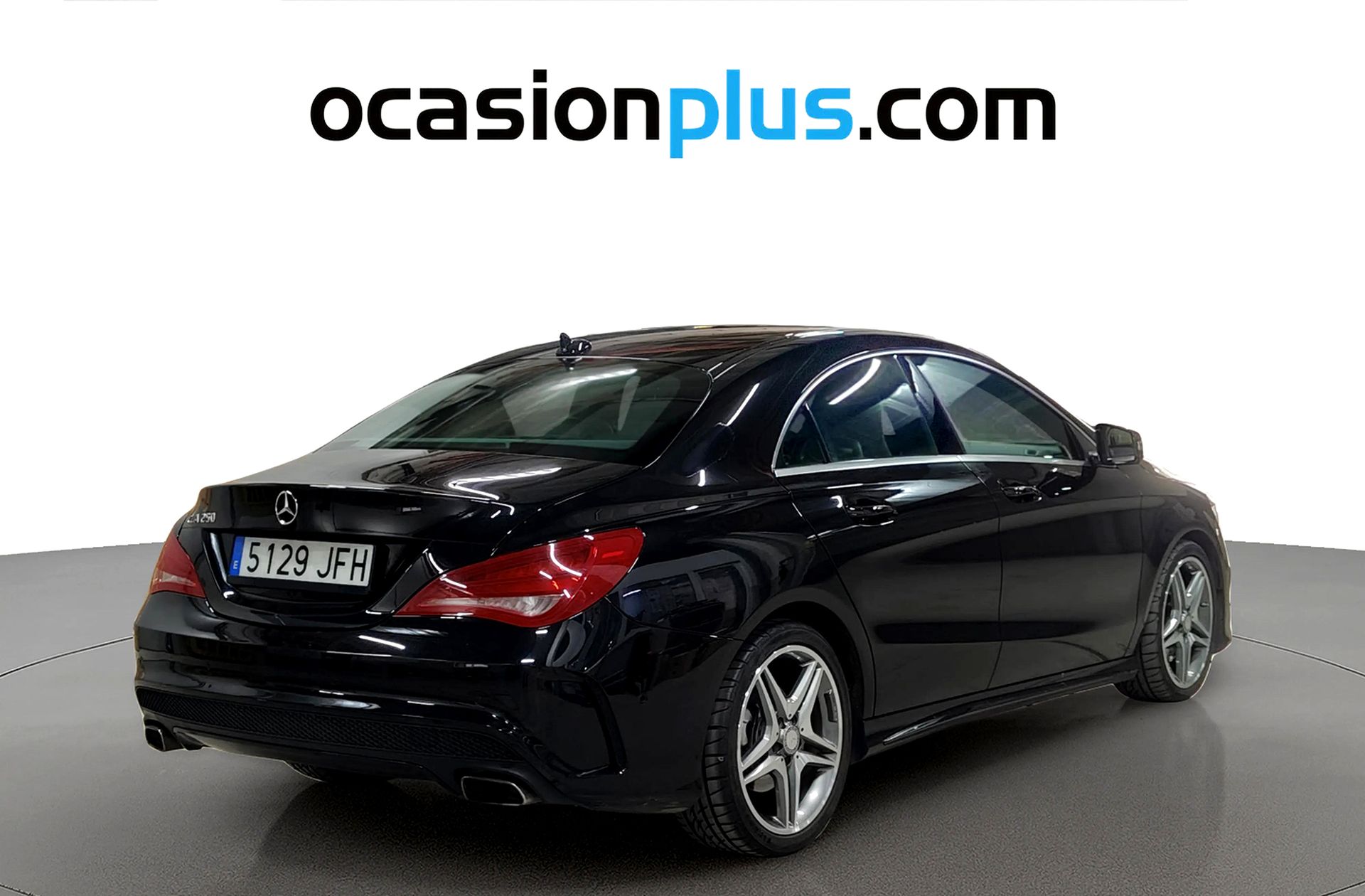 Mercedes-Benz CLA 250 Pack AMG - foto 4