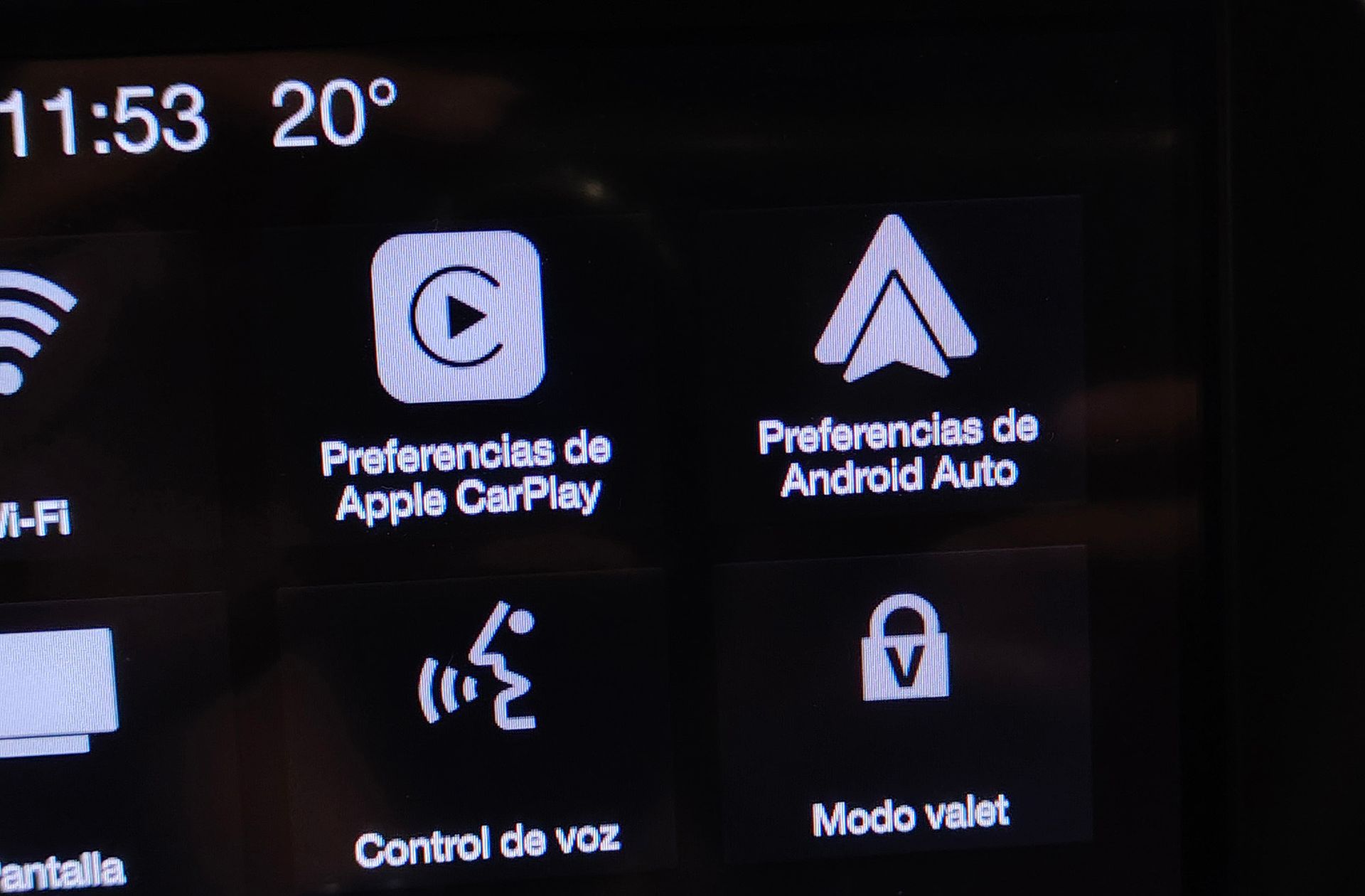 Ford C-Max 1.0 EcoBoost Titanium - foto 8