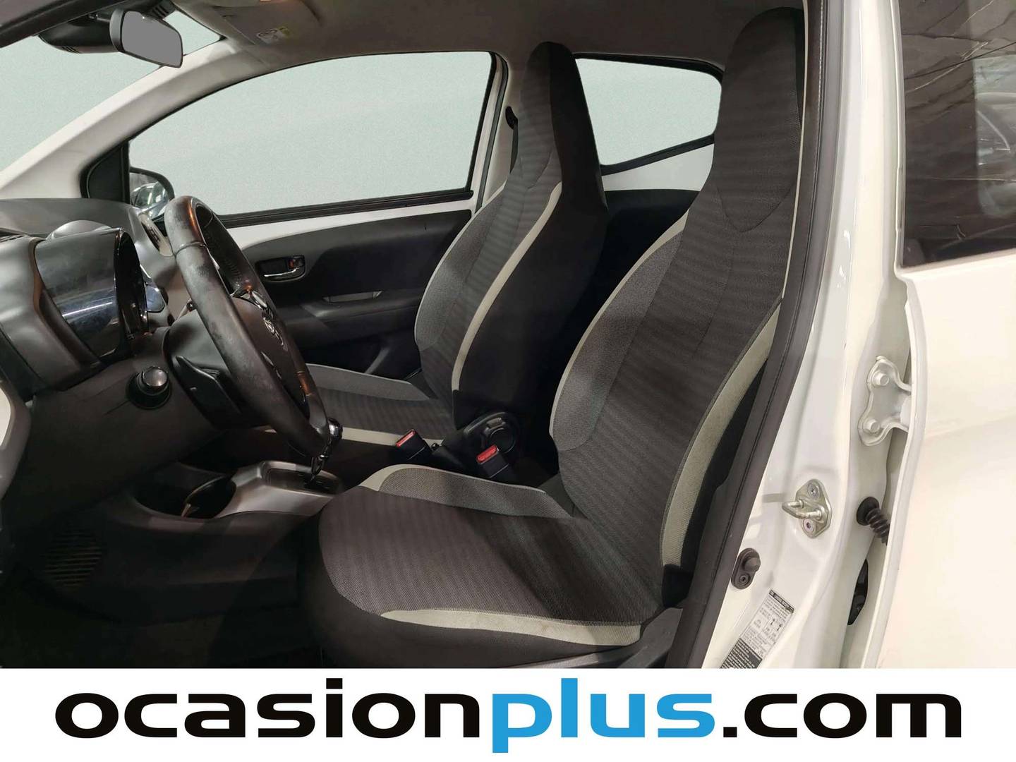 Foto asientos delanteros Toyota Aygo Toyota Aygo 1.0 70 x-play (72 CV)