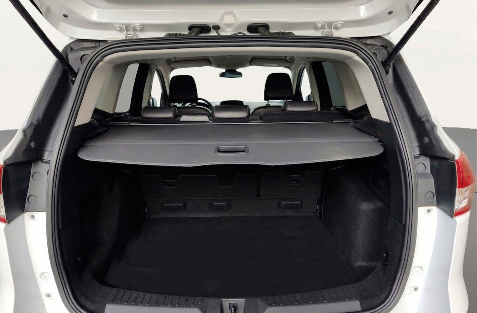 Ford Kuga 2.0 TDCi Titanium 4x4 Powershift - foto 14